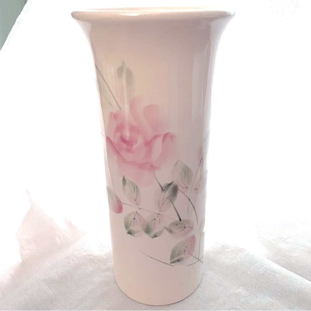 Vintage Japanese Hand-Painted Rose Vase Imported by N.C. Cameron & Sons Ltd.